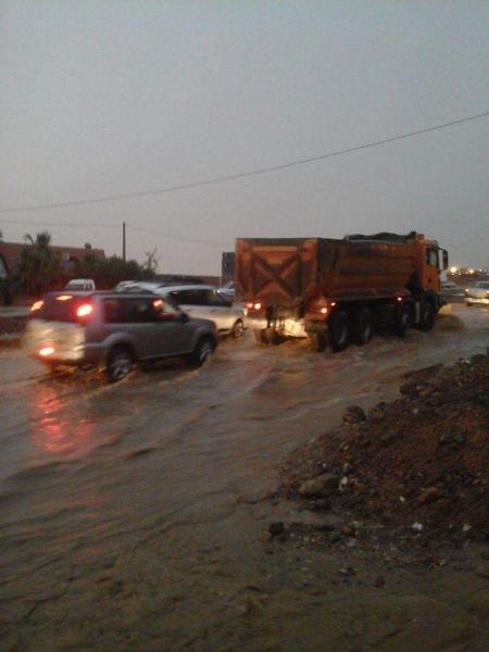 بالصور : أمطار طوفانية تغرق مدينة بني ملال