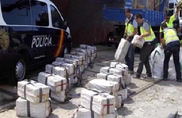 اسبانيا تفكك أكبر شبكة في تجارة المخدرات تضم 56 مغربيا ..وهذه التفاصيل