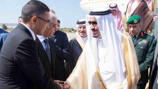 مغرد سعودي شهير يكشف تفاصيل جديدة عن زيارة الملك سلمان لطنجة