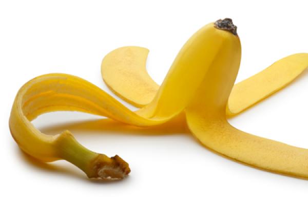 فوائد جمالية مذهلة لقشرة الموز