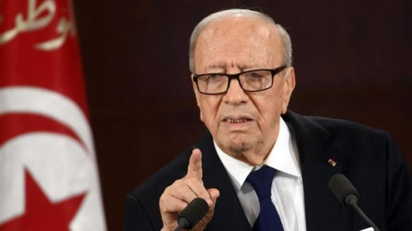 الرئيس التونسي يتعرض الى "وعكة صحية حادة" ويُنقل للمستشفى