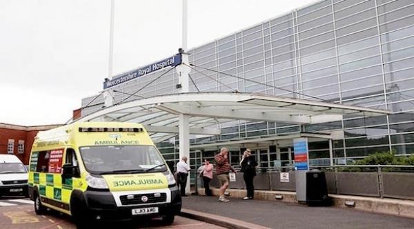 مستشفى بريطاني يعالج المرضى في غرفة الموتى