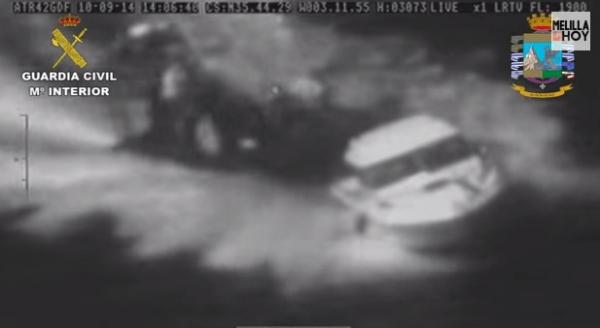 فيديو مثير عن عملية هوليودية للحرس المدني الإسباني لإيقاف قارب محمل بالمخدرات بسواحل مليلية المحتلة