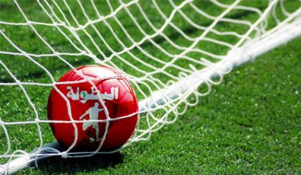 فريق الدفاع الحسني الجديدي يفوز على ضيفه حسنية أكادير 2 - 1