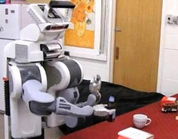 الروبوتات ستحيل أصحاب الوظائف المكتبية على التقاعد بحلول 2018