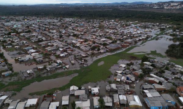 مصرع ثمانية أشخاص و 19 آخرين في عداد المفقودين جراء إعصار ضرب جنوب البرازيل