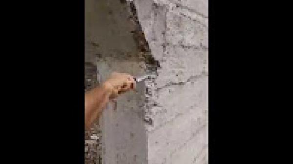 بالفيديو : فاضح القناطر يظهر بأزيلال ويكشف عن غش خطير بقنطرة "كارتونية" في طور البناء