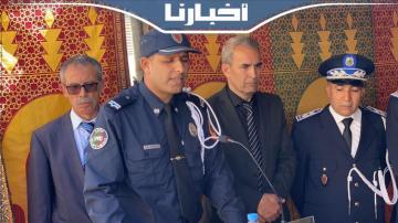 شرطي يرتل القرآن الكريم بطريقة خاشعة في احتفالات تأسيس الأمن الوطني بسطات