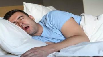 الكلام أثناء النوم قد يكون عرضاً لاضطراب آخر أكثر خطورة