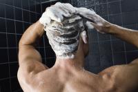 هل من الصحي غسل الشعر بالشامبو مرتين خلال كل استحمام؟.. دراسة علمية حديثة تقدم الإجابة