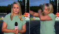 بالفيديو.. مراسلة إخبارية تصفع نفسها على وجهها في بث حي