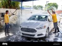 هل إهمال غسل السيارة يجلب لها الضرر؟