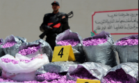 بينهم جزائري ... توقيف 4 أشخاص متورطين في تهريب أقراص الإكستازي