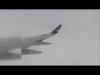 لحظة تعرض طائرة ركاب لصاعقة  أثناء هبوطها في مطار تركي (فيديو)