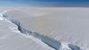 لحظة انفصال جبل جليدي بحجم لندن (فيديو)